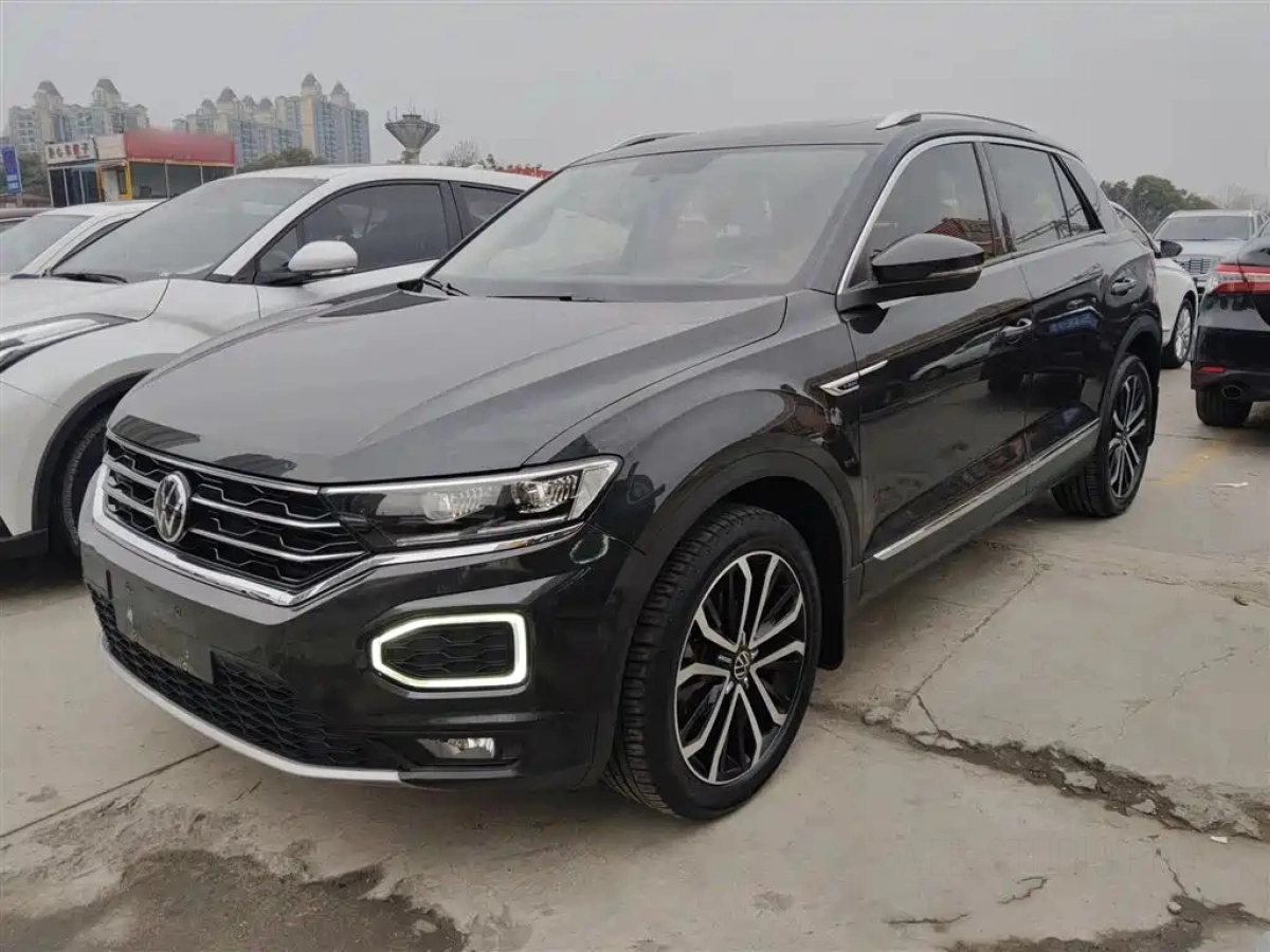 VOLKSWAGEN T-ROC