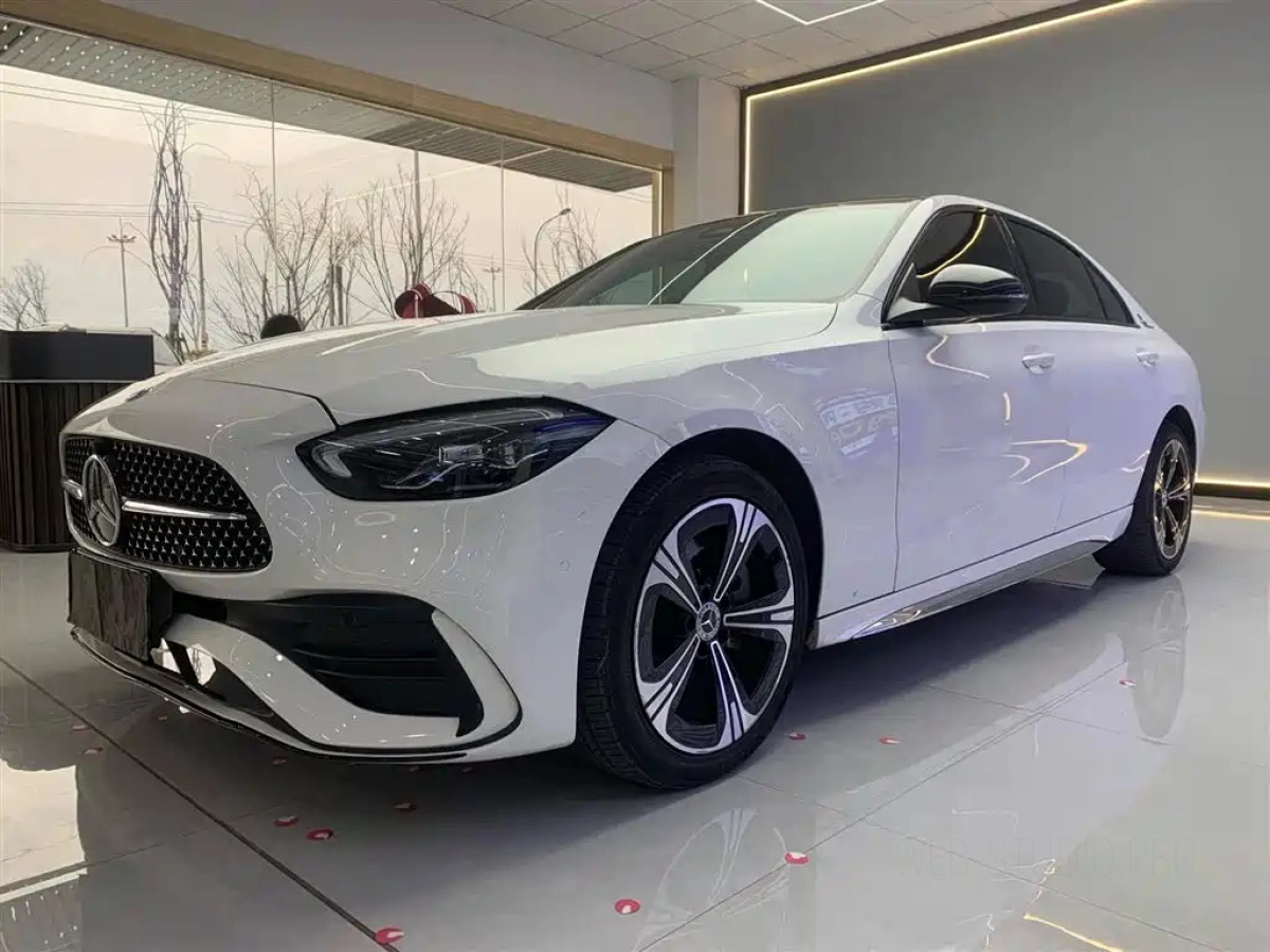 MERCEDES-BENZ C-CLASS