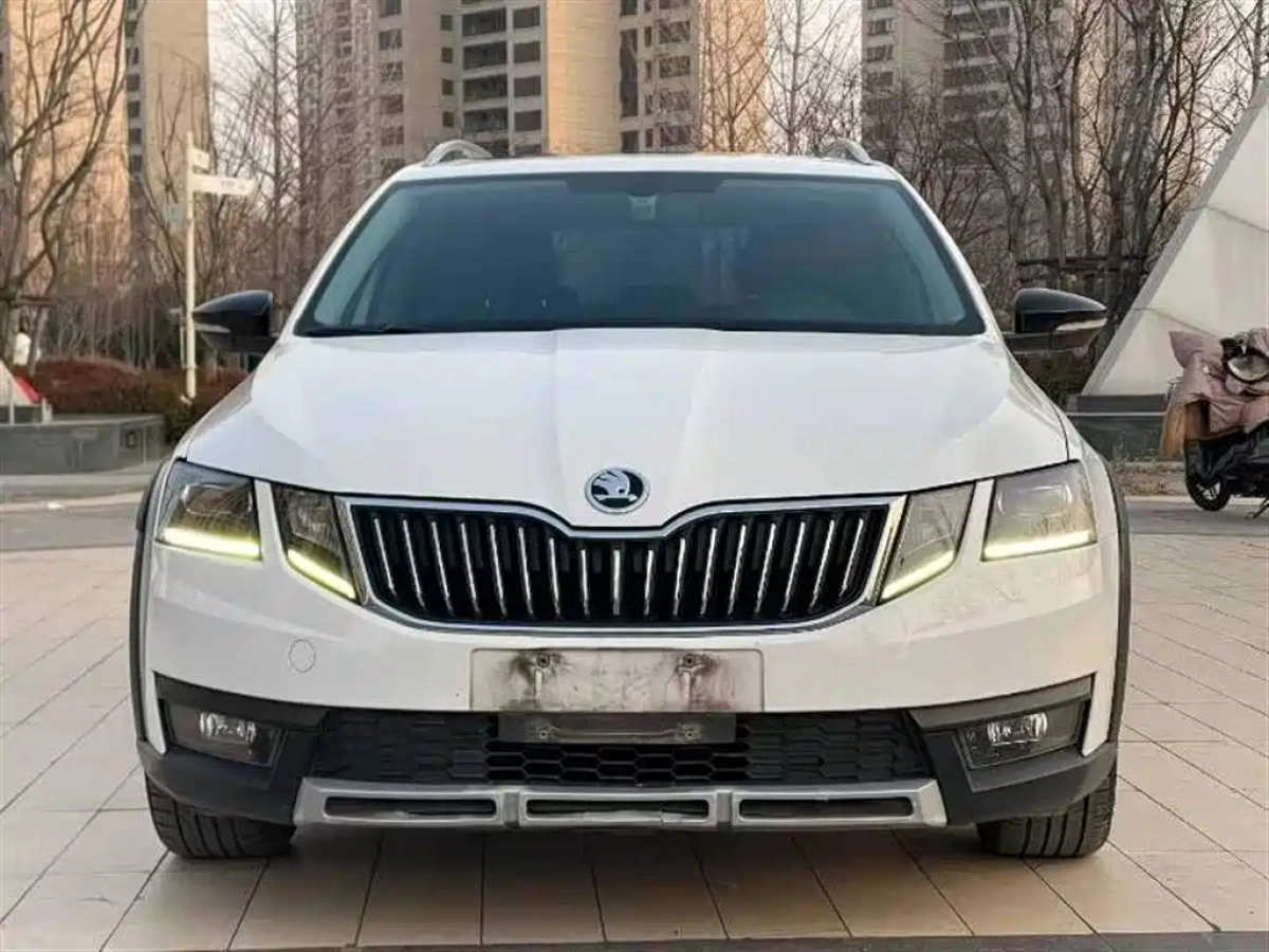 SKODA OCTAVIA  2020