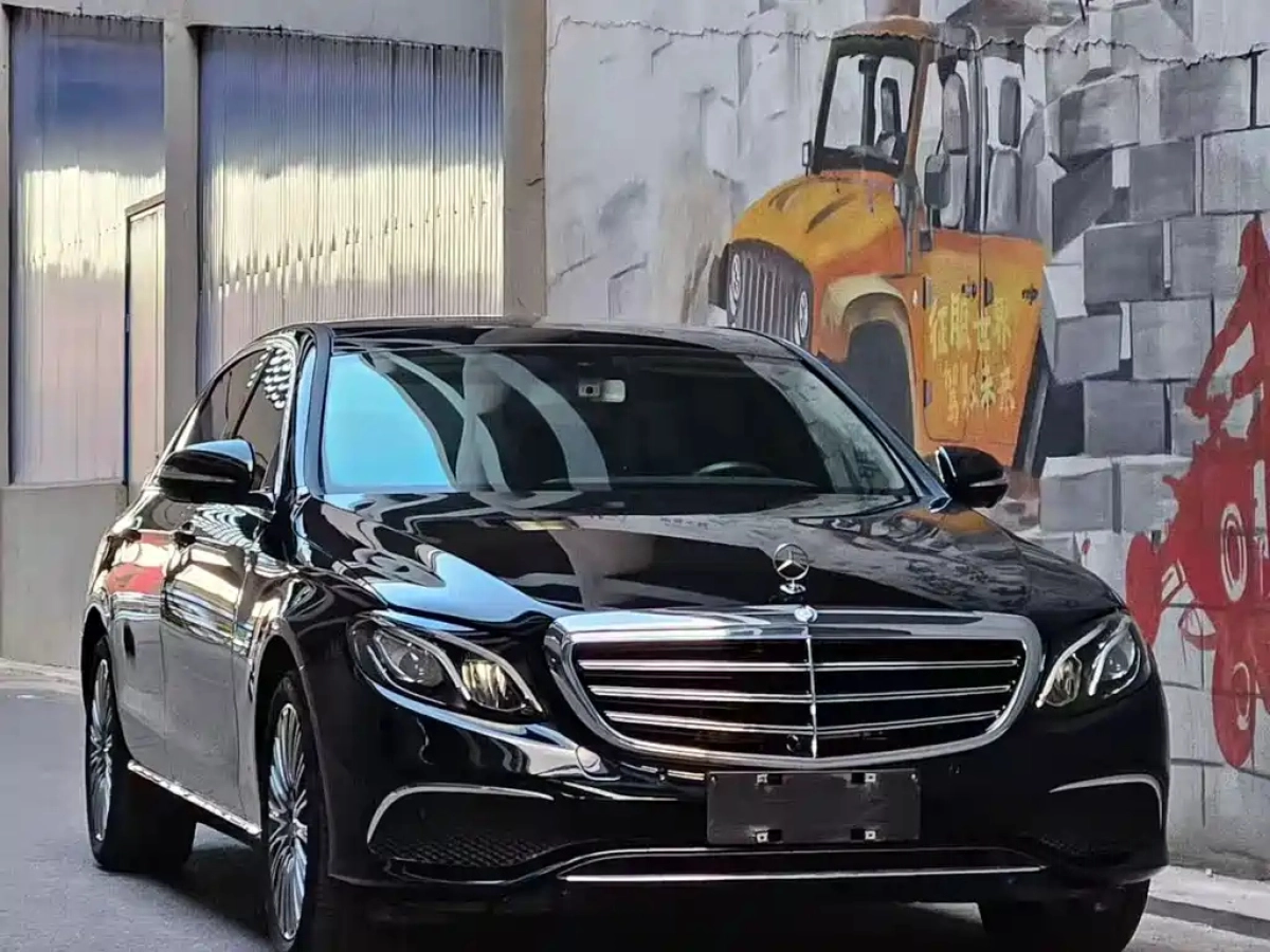 MERCEDES-BENZ E-CLASS