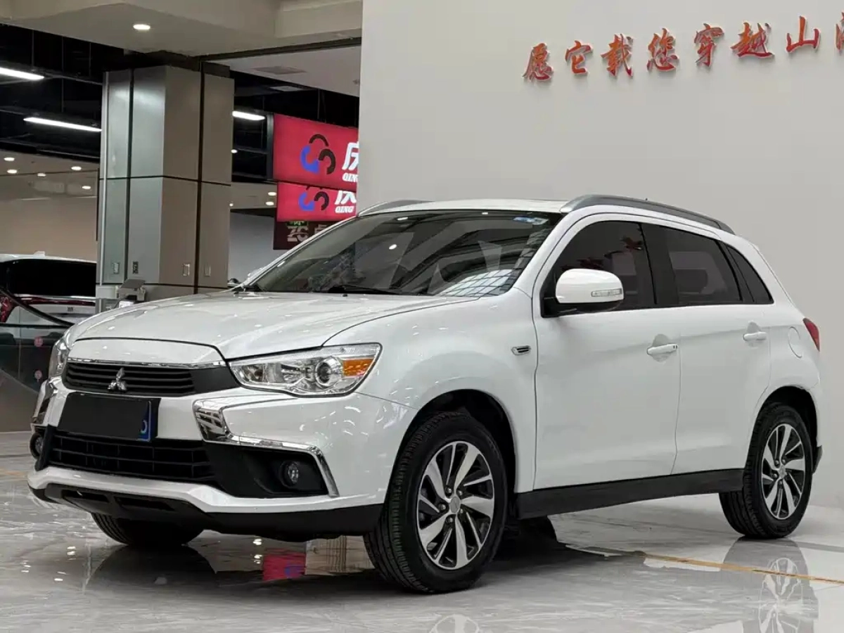 MITSUBISHI ASX  2019