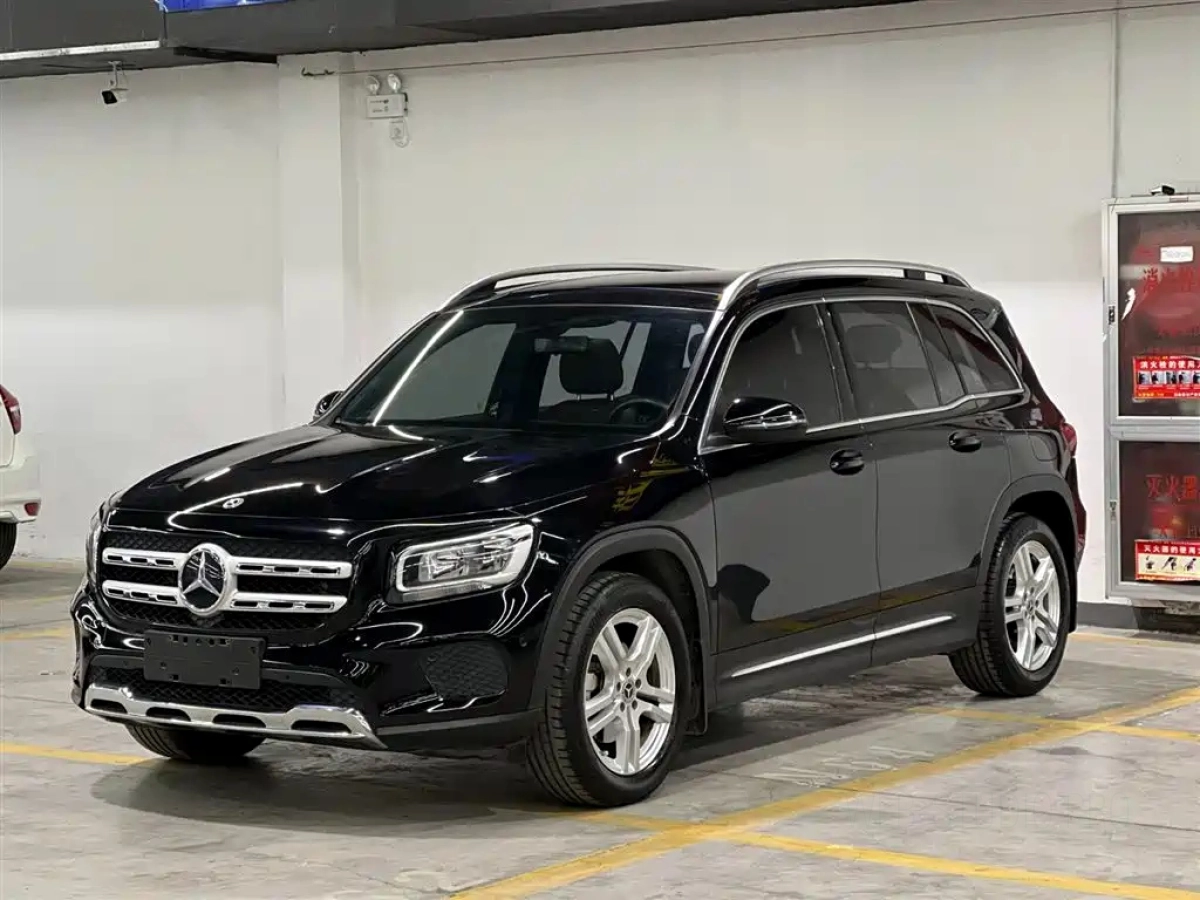 MERCEDES-BENZ GLB  2021
