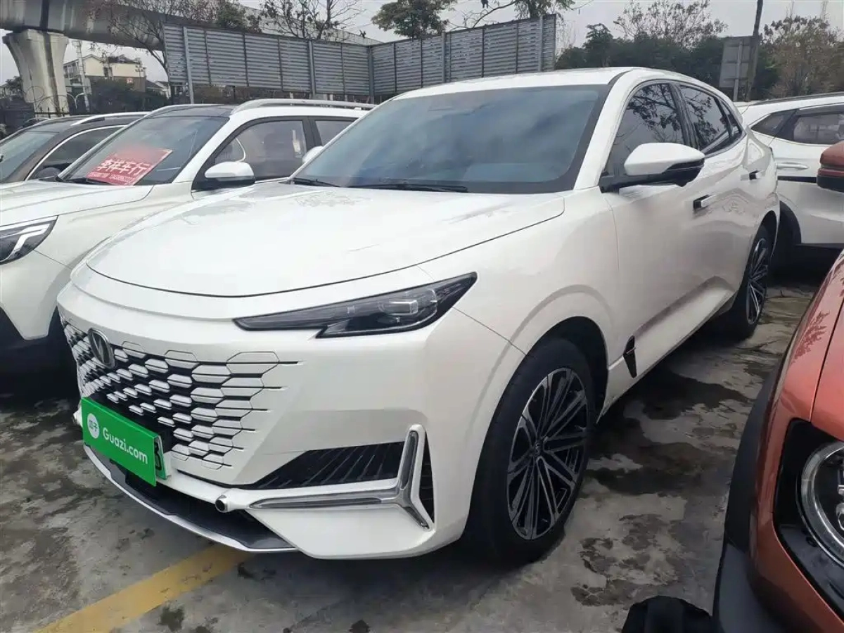 CHANGAN UNI-K IDD  2022
