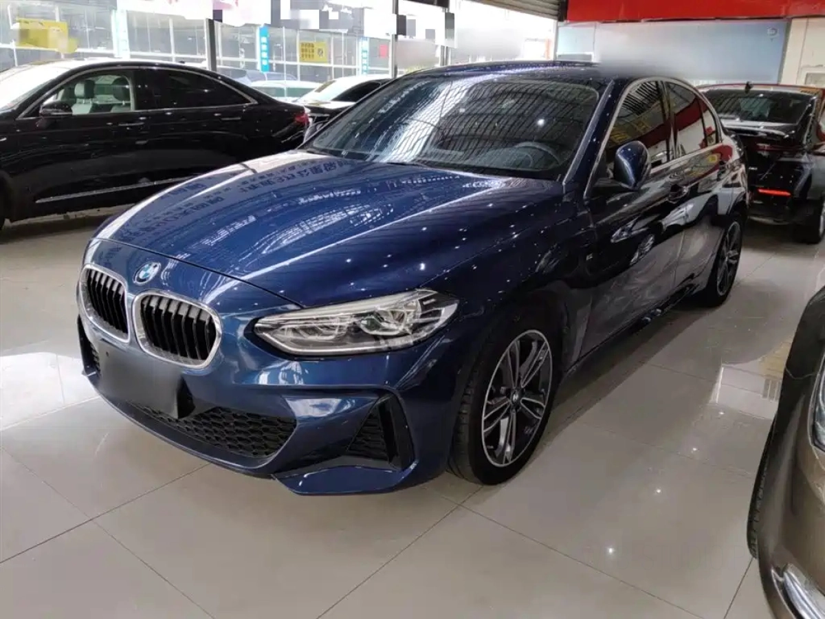 BMW 1-SERIES  2021