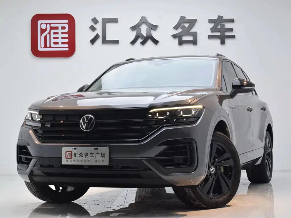 VOLKSWAGEN TOUAREG