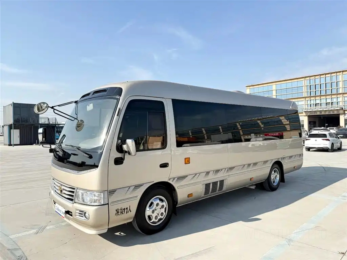 TOYOTA COASTER