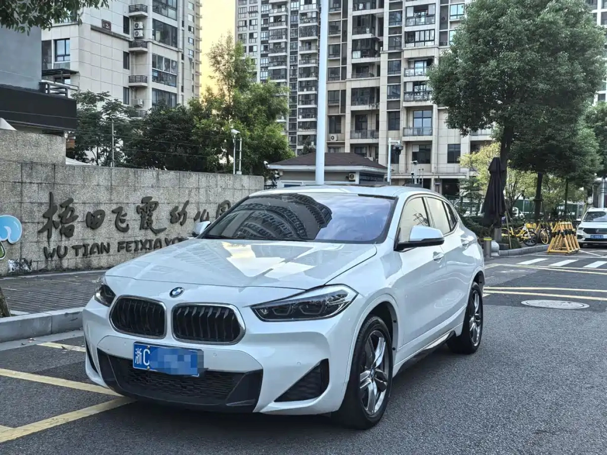 BMW X2  2022