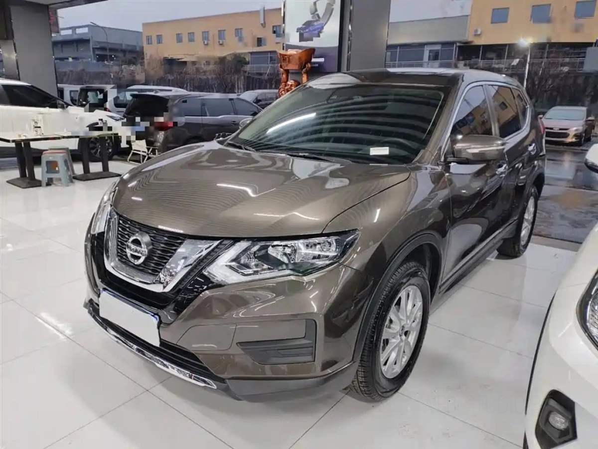 NISSAN X-TRAIL  2024
