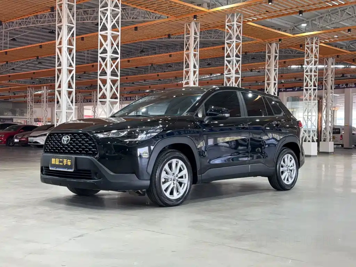 TOYOTA COROLLA CROSS  2024