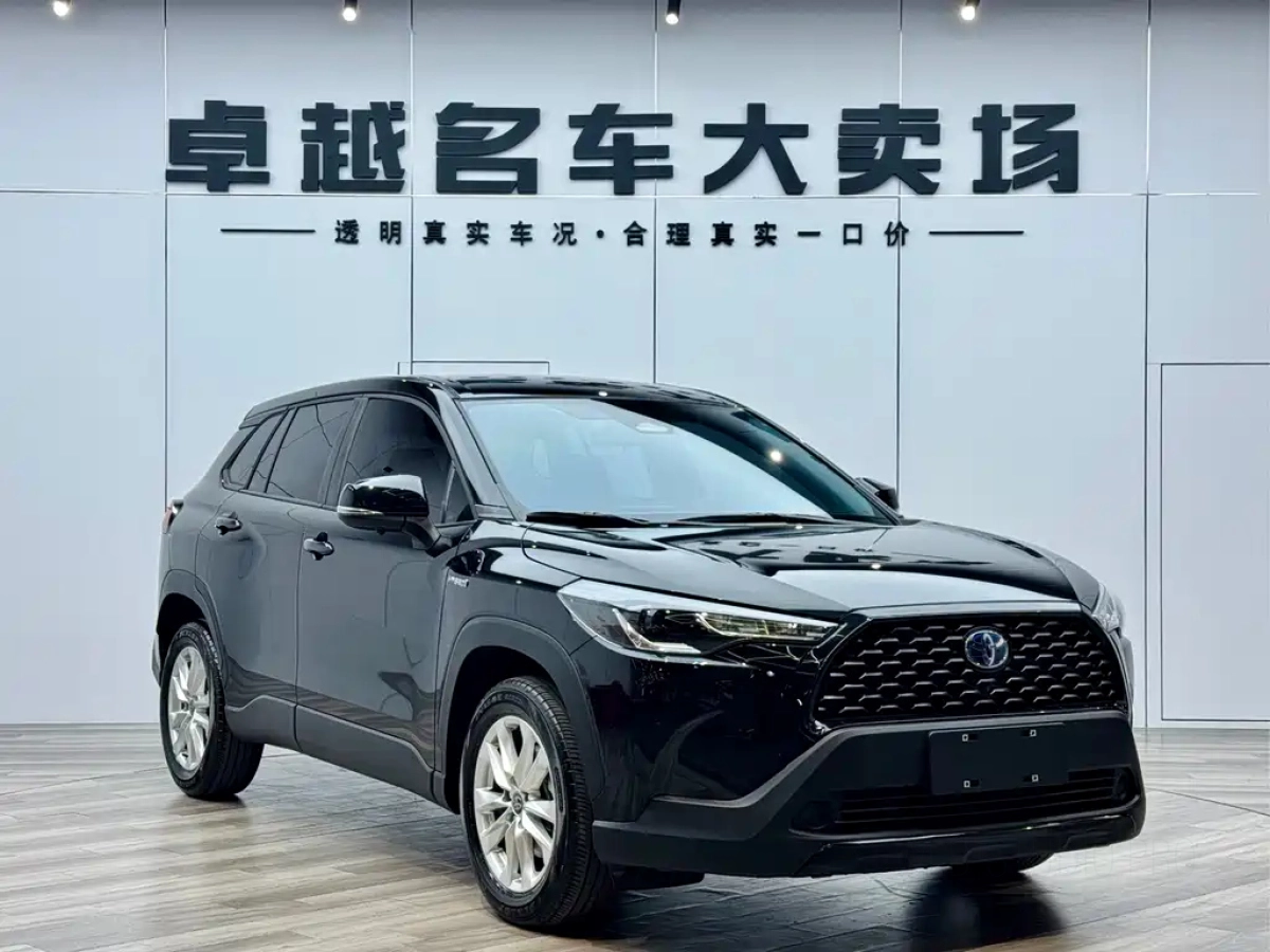 TOYOTA COROLLA CROSS  2024