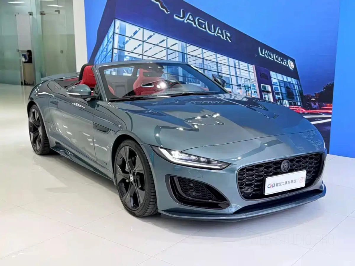 JAGUAR F-TYPE  2024