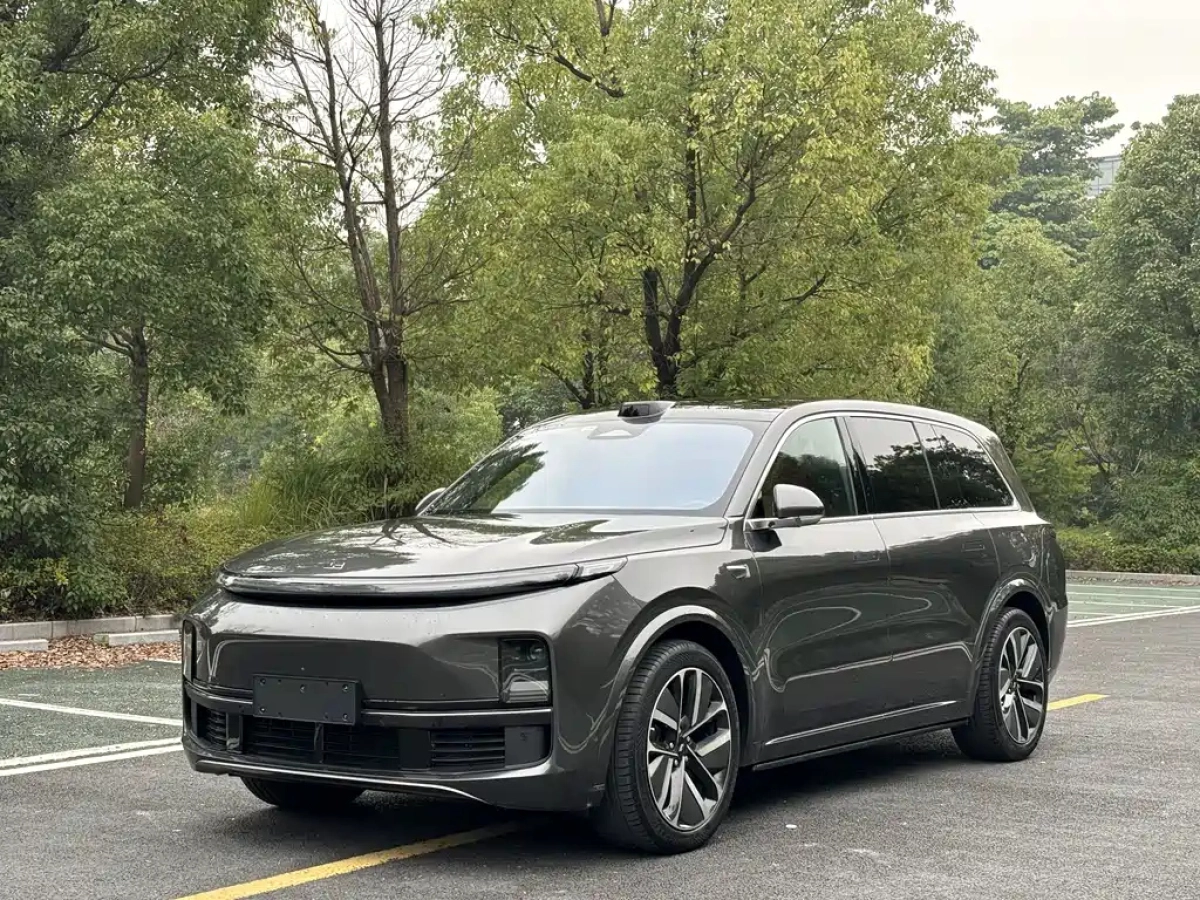 LI AUTO L9  2023
