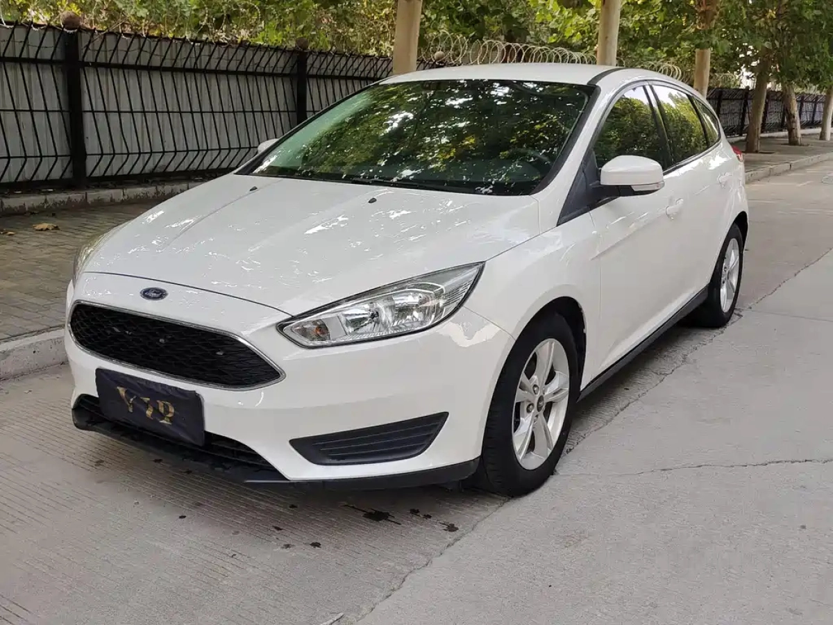FORD FOCUS