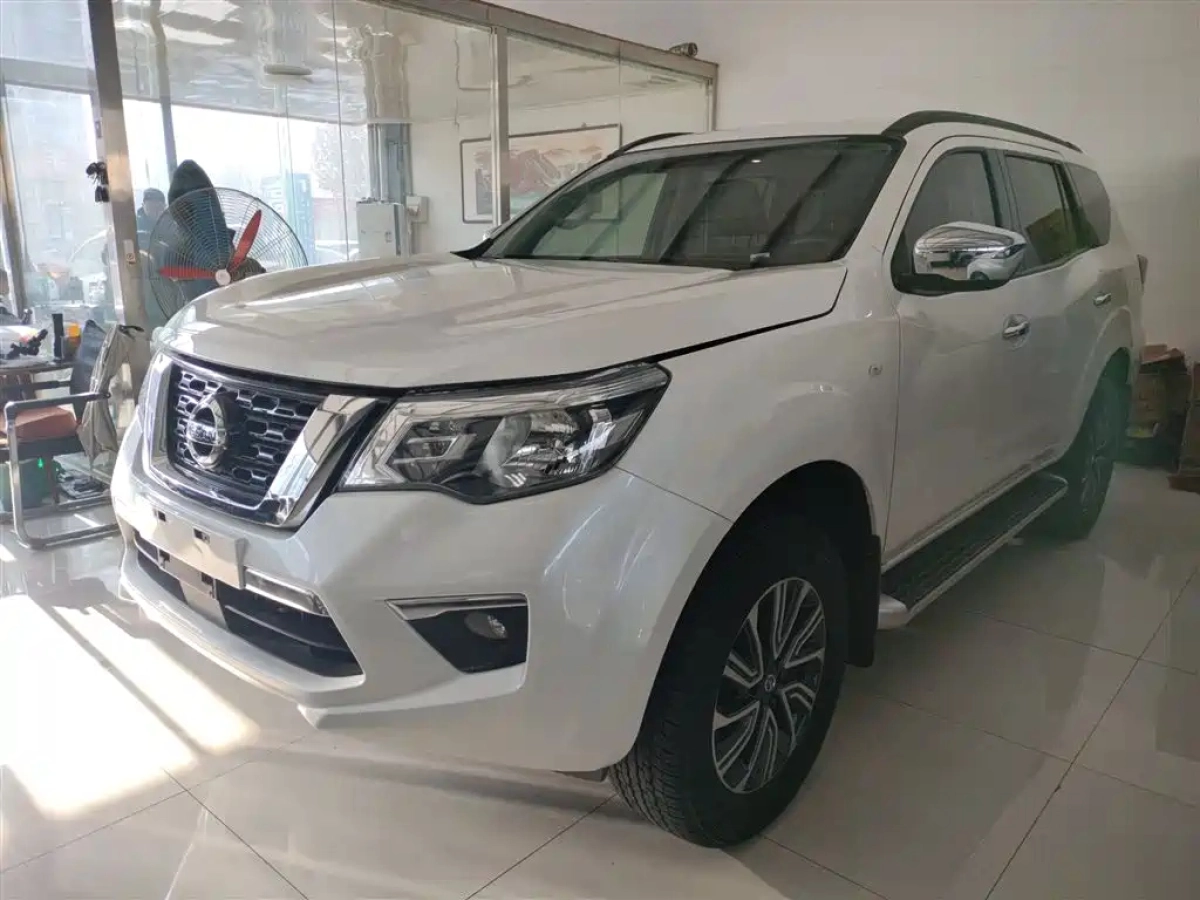NISSAN TERRA  2023