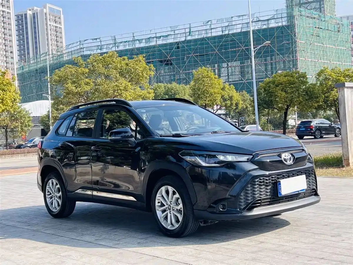 TOYOTA COROLLA CROSS