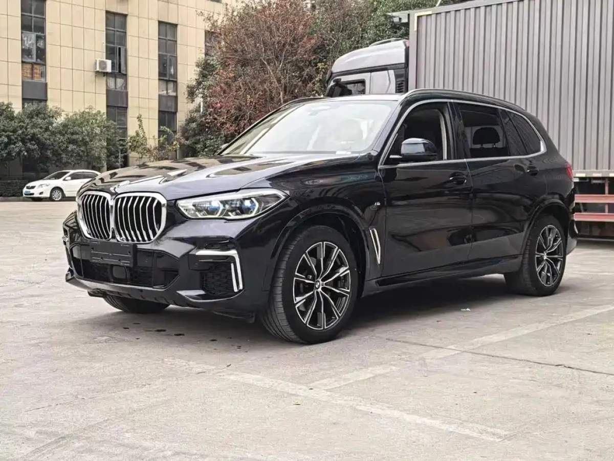 BMW X5  2022