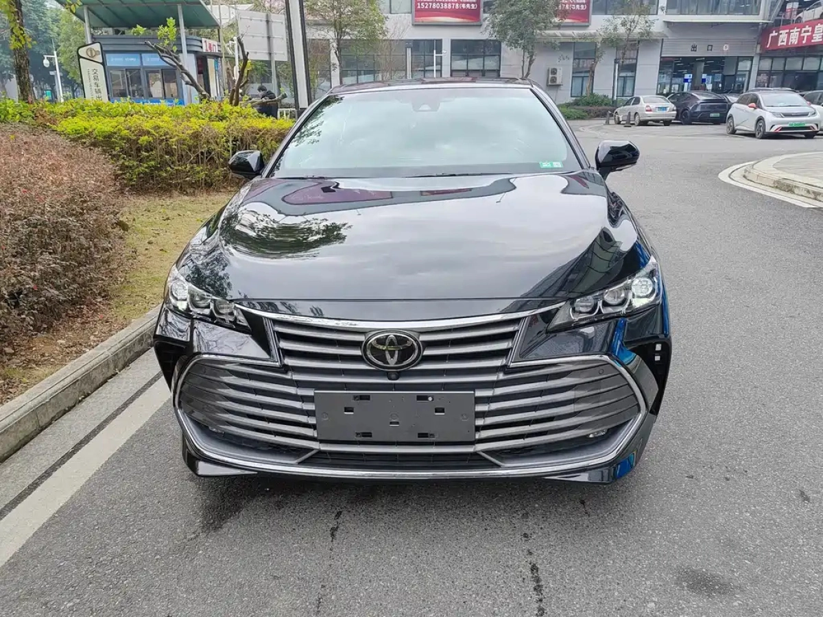 TOYOTA AVALON  2022