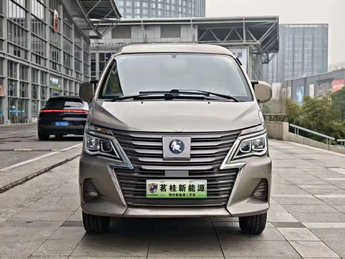 DONGFENG LINGZHI M5EV