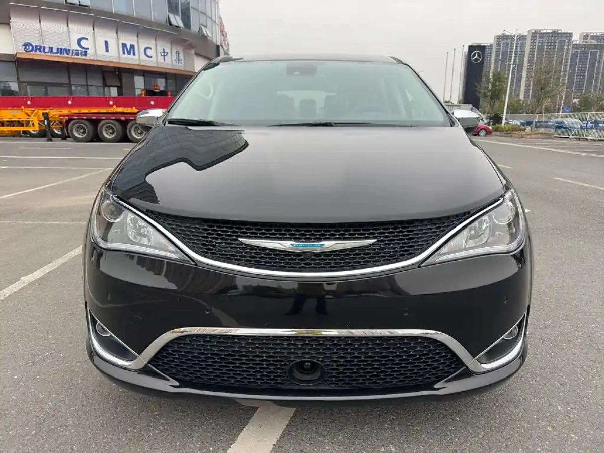 CHRYSLER PACIFICA PHEV IMPORT