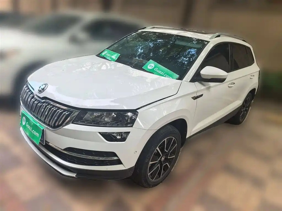 SKODA KAROQ  2020