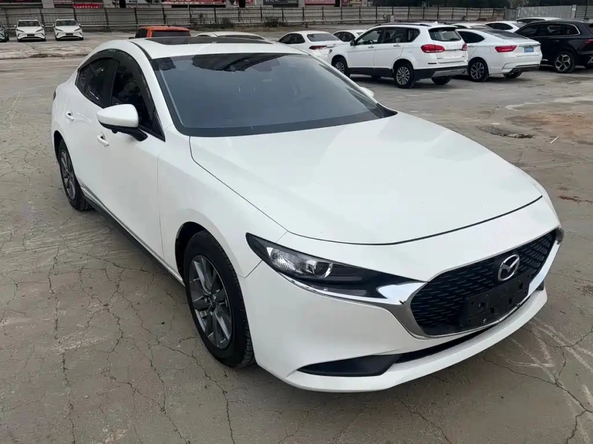MAZDA 3 AXELA