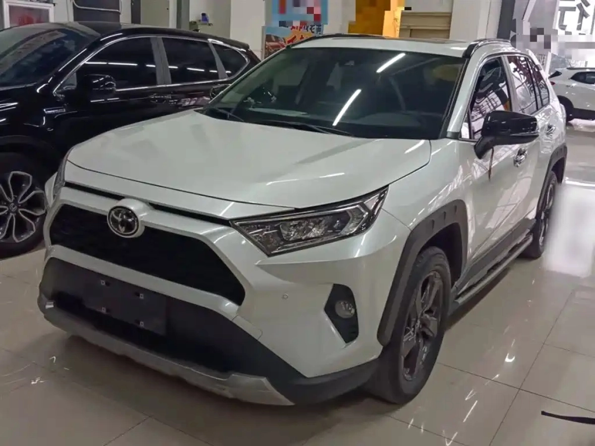 TOYOTA RAV4