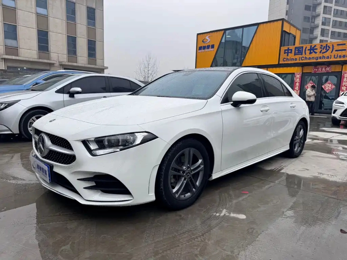 MERCEDES-BENZ A-CLASS  2022