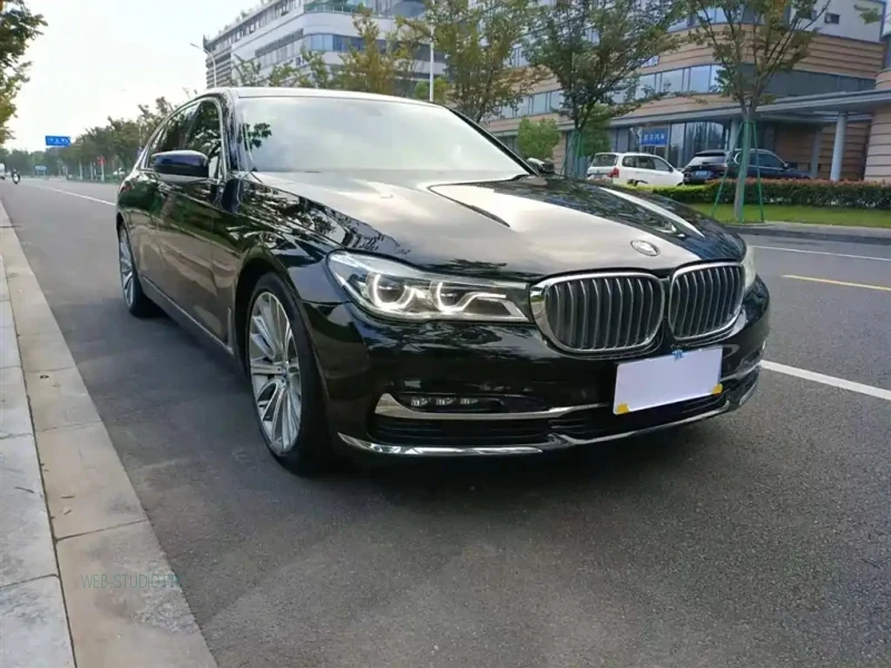 BMW 7-SERIES