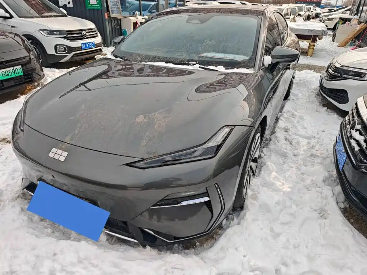 GEELY GALAXY GALAXY E8  2025