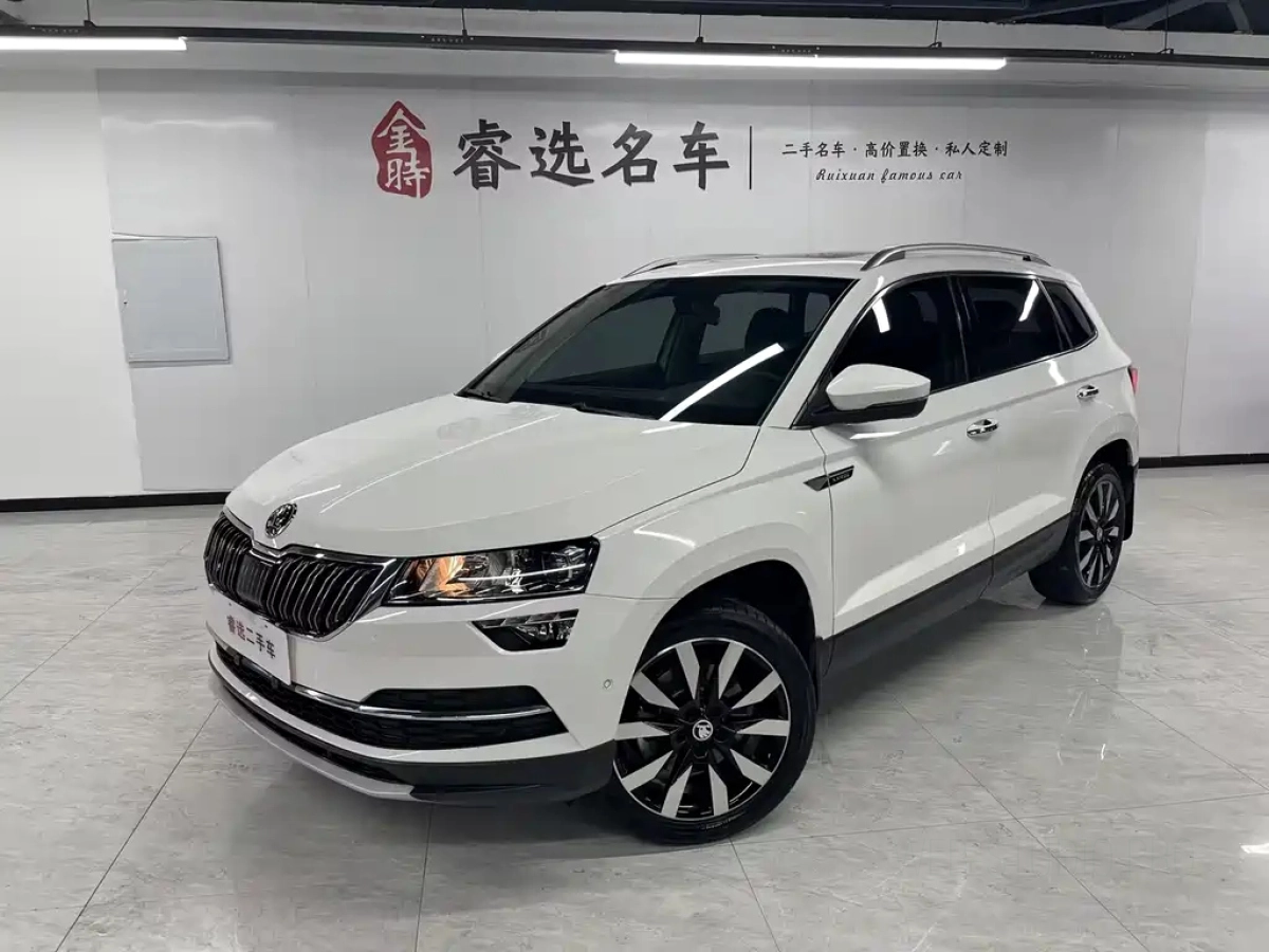SKODA KAROQ  2021