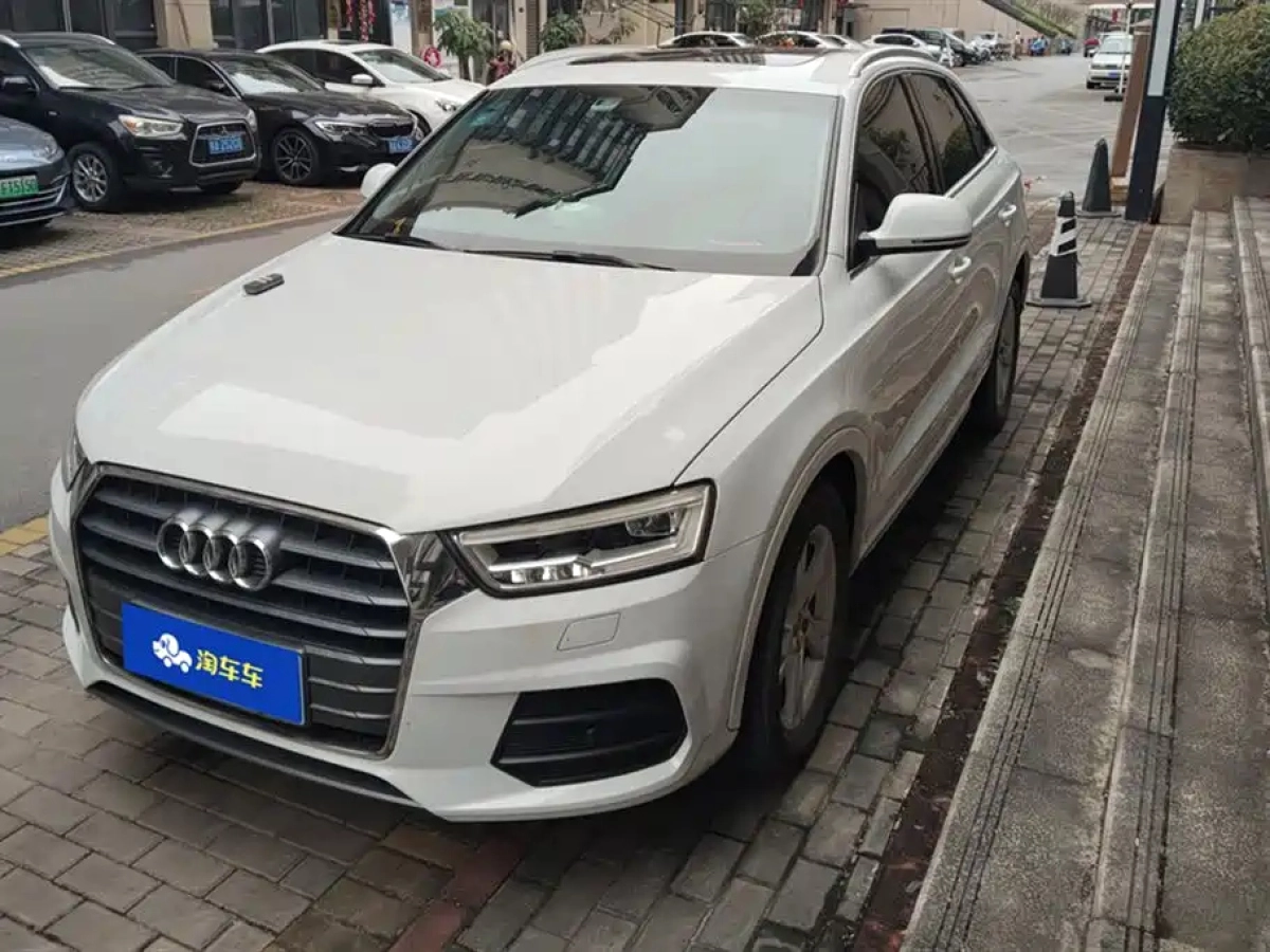 AUDI Q3  2019
