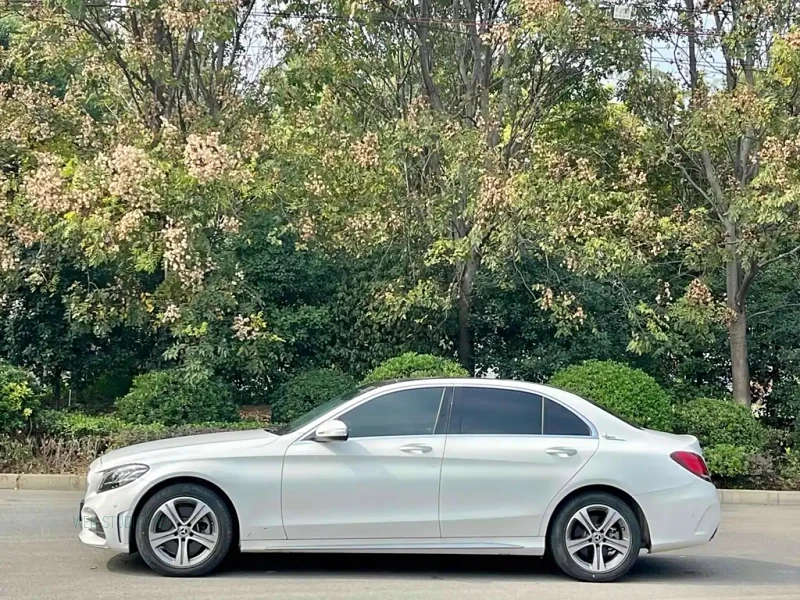 MERCEDES BENZ C-CLASS
