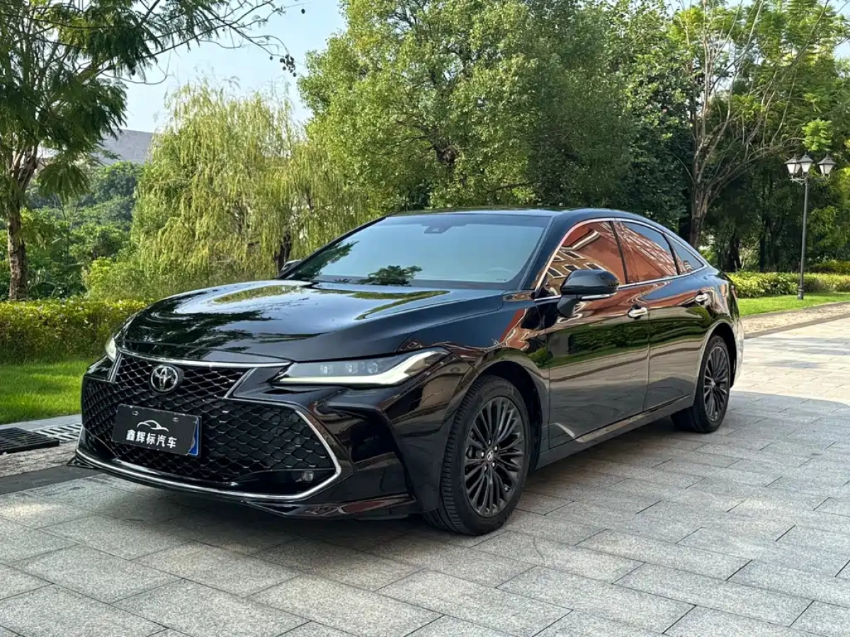 TOYOTA AVALON  2022