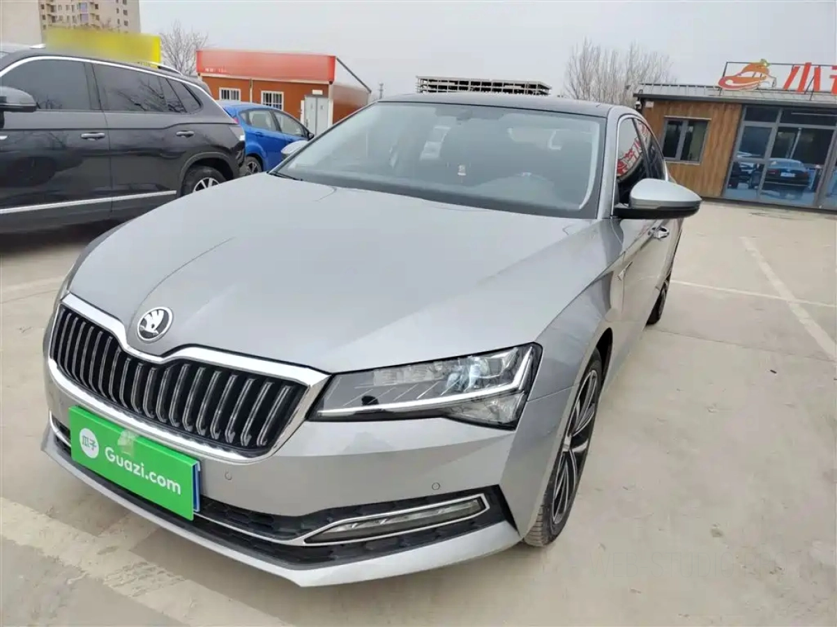 SKODA SUPERB