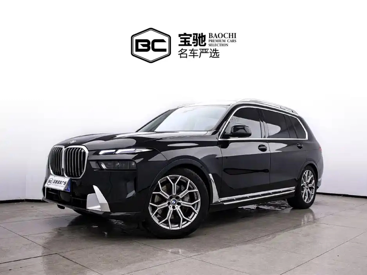 BMW X7  2024