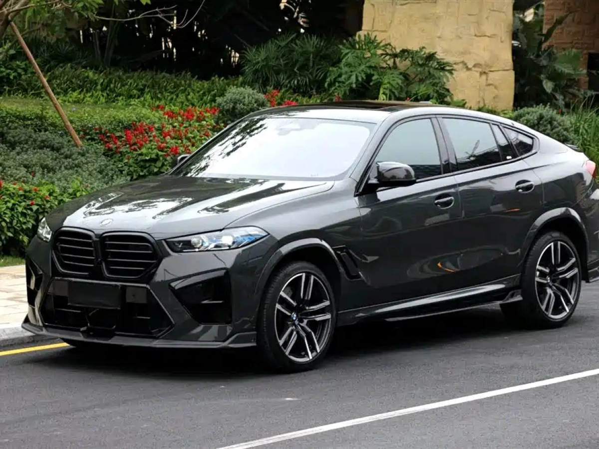BMW X6 M  2024