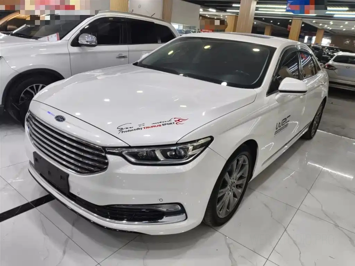 FORD TAURUS  2020
