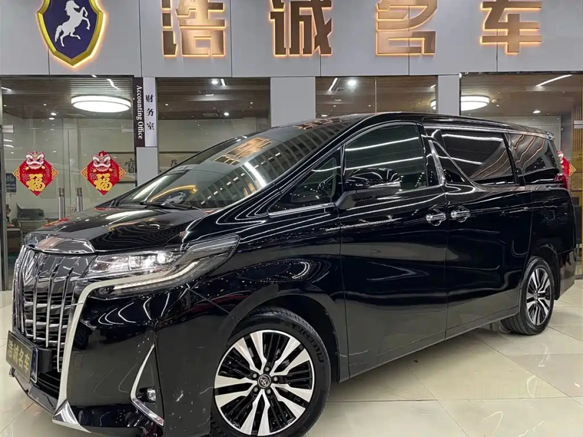 TOYOTA ALPHARD