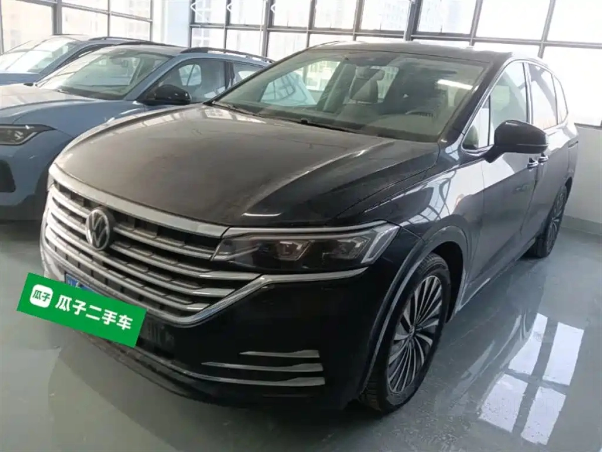 VOLKSWAGEN VILORAN  2024