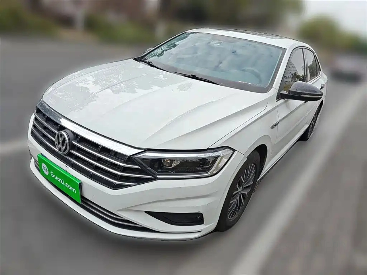 VOLKSWAGEN SAGITAR  2021