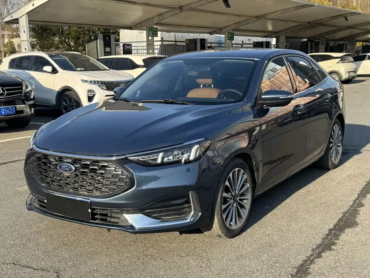 FORD FOCUS CLASSIC  2021