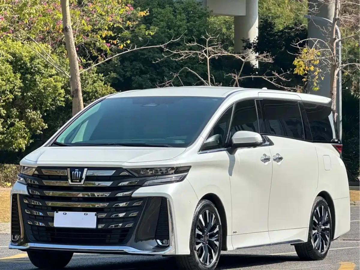 TOYOTA VELLFIRE  2025
