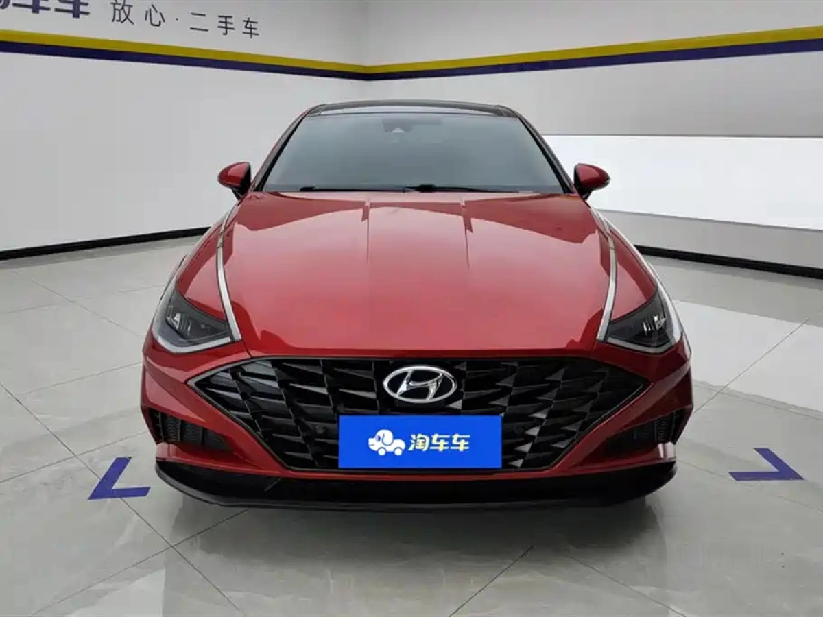 HYUNDAI SONATA