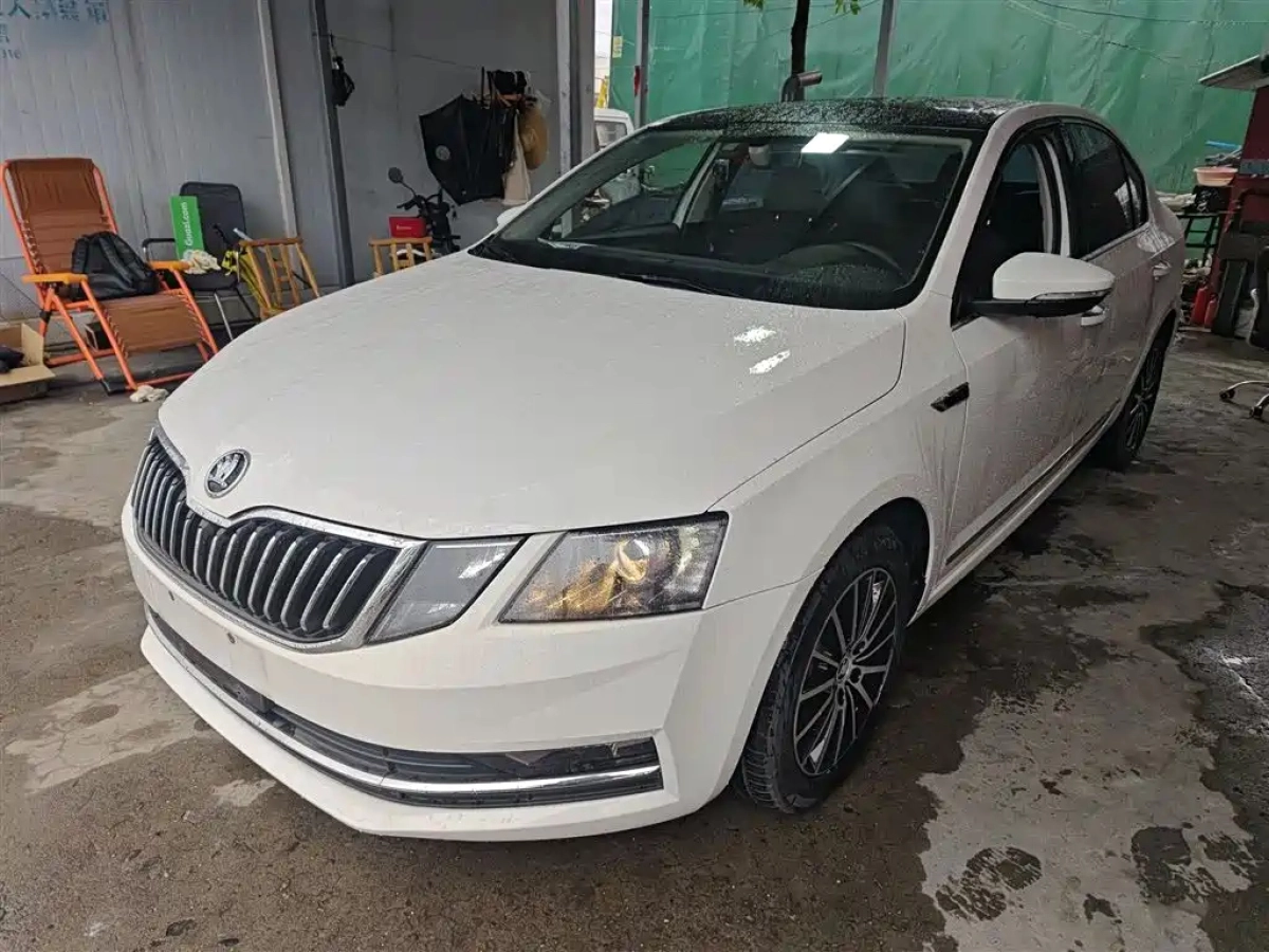 SKODA OCTAVIA