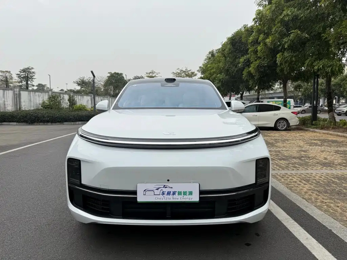 LI AUTO L8
