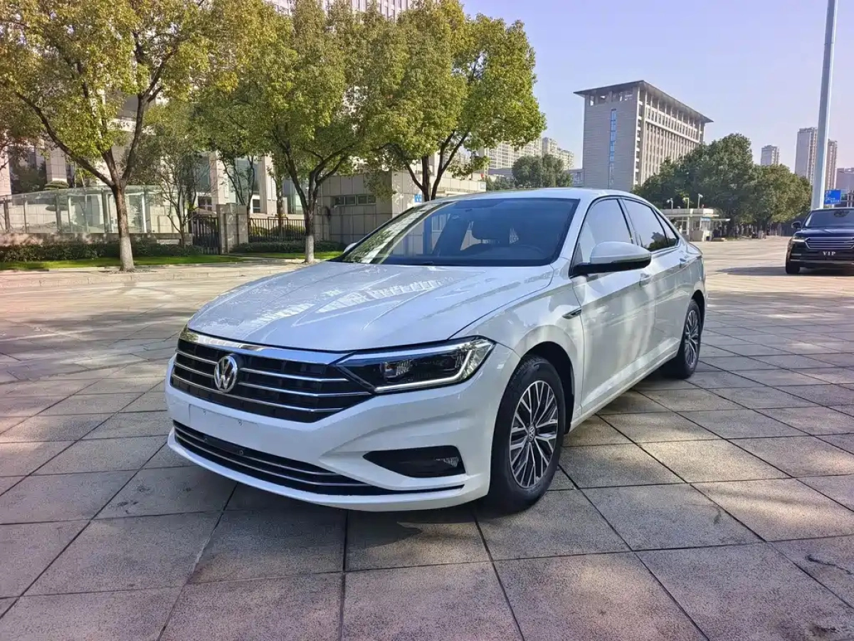 VOLKSWAGEN SAGITAR  2020