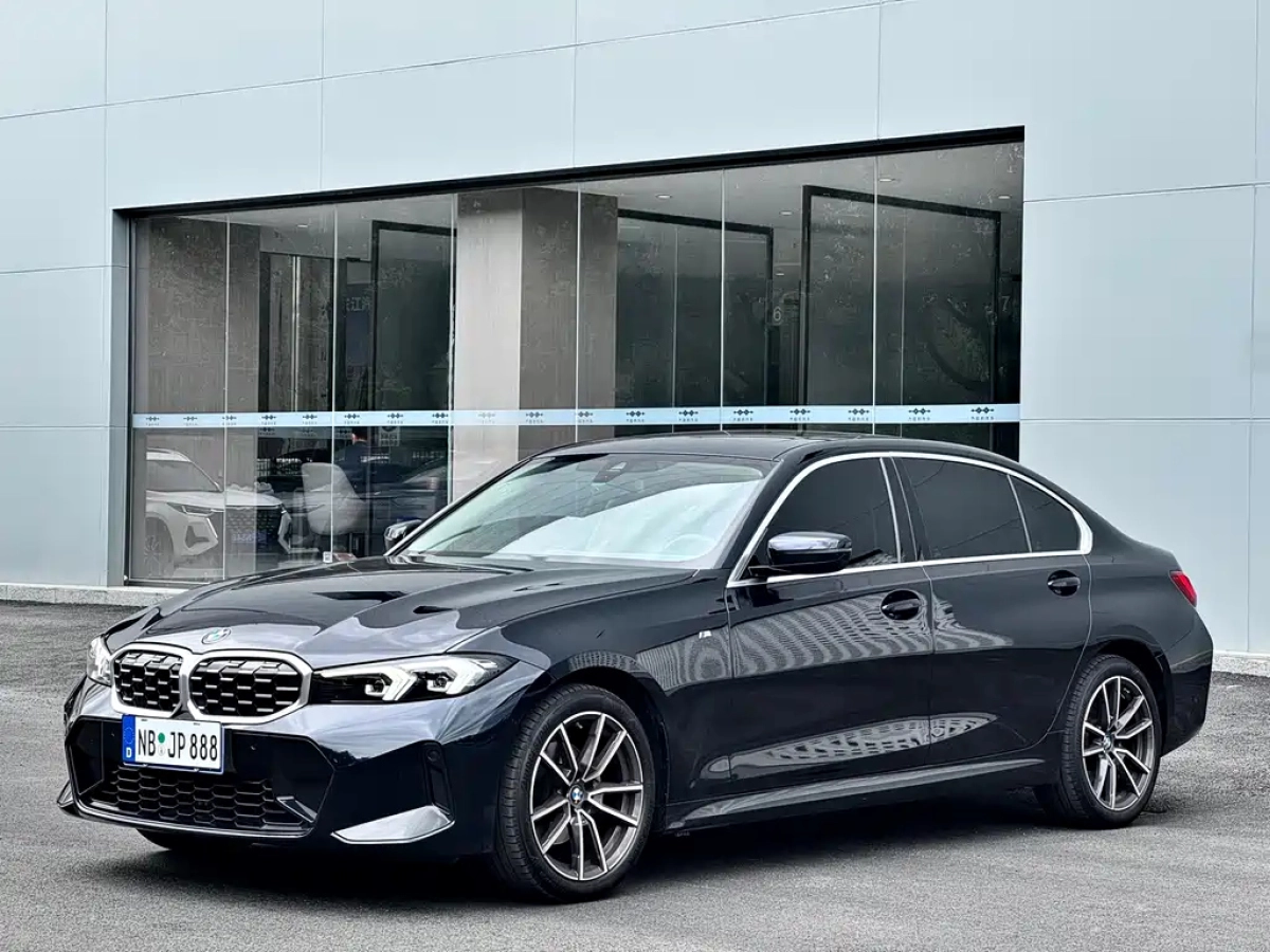 BMW 3 SERIES