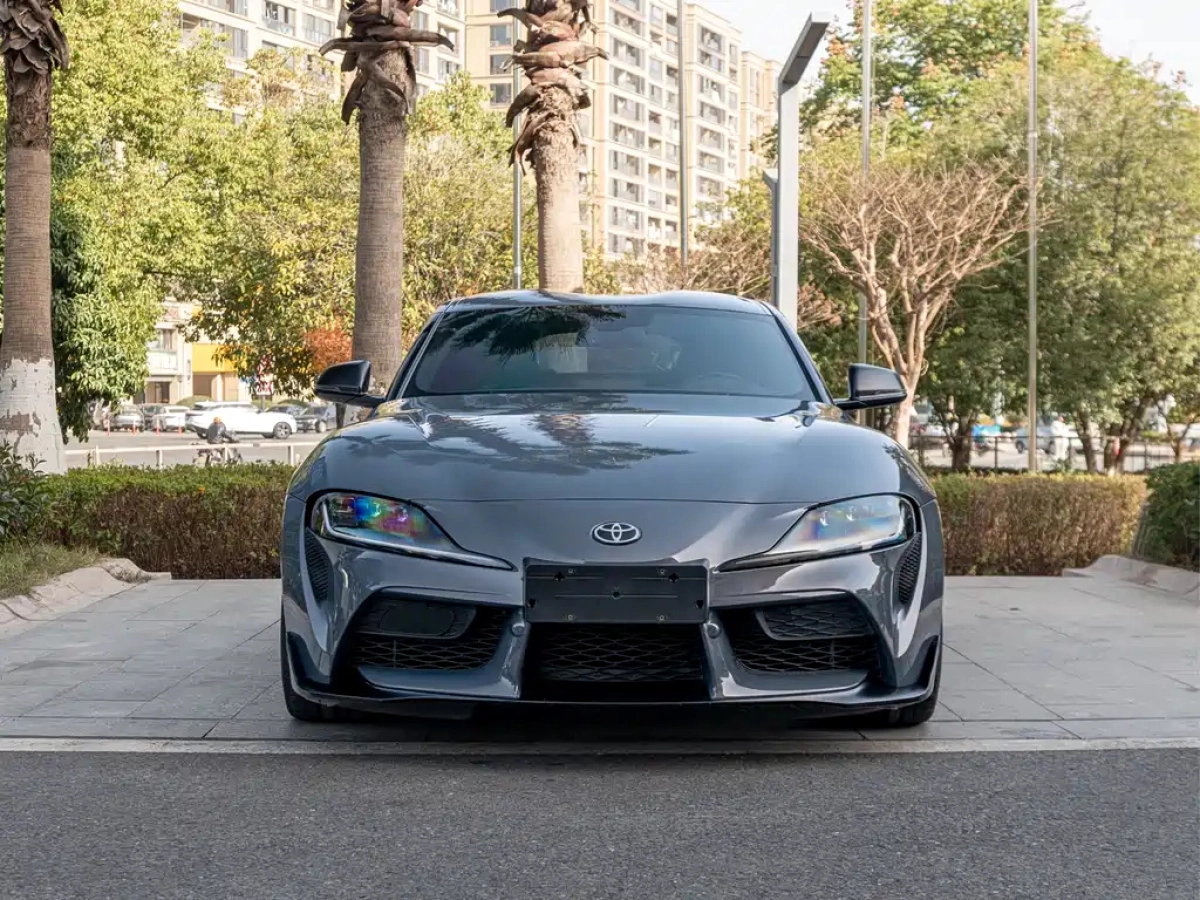 TOYOTA SUPRA