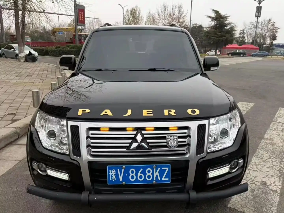 MITSUBISHI PAJERO IMPORT  2020
