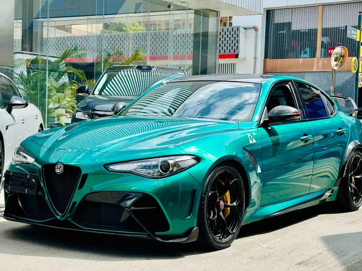 ALFAROMEO GIULIA  2022